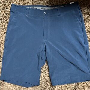 Ben Hogan men’s dark navy polyester/elastic shorts. 36.